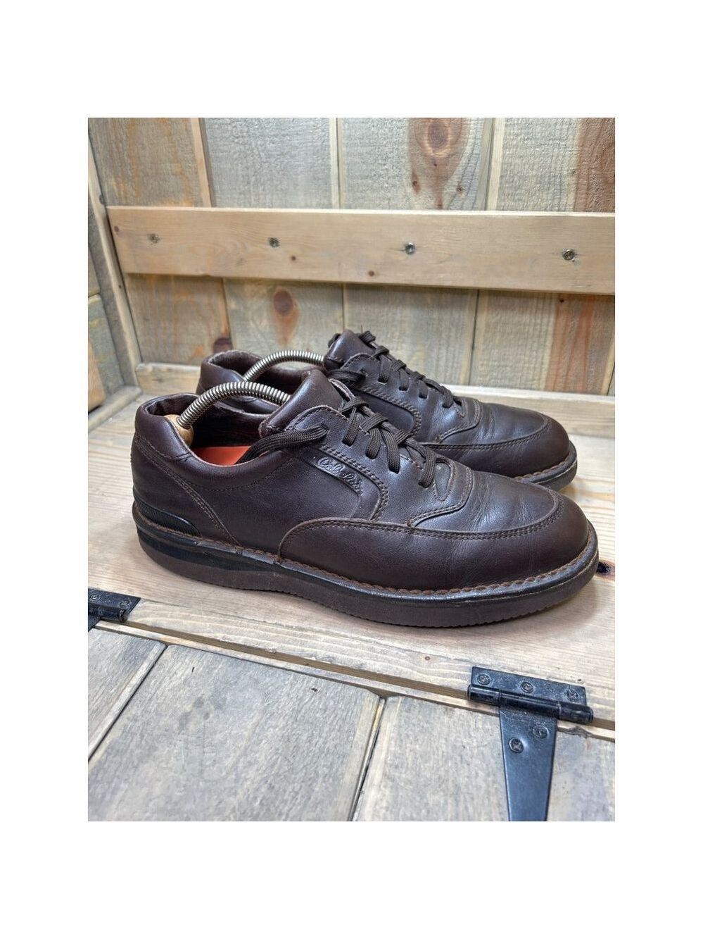 Cabela's Men's Oxford Comfort Shoe 10B Brown Leather Walking Vibram